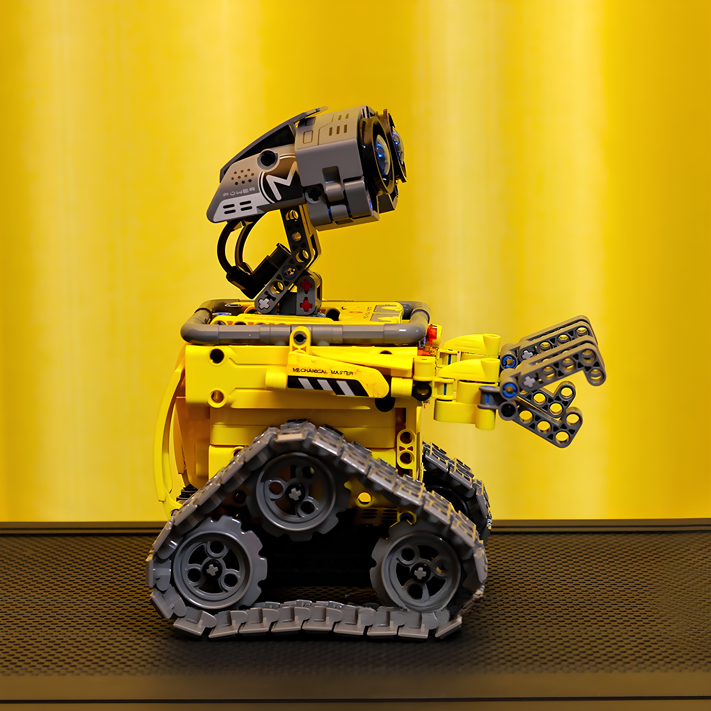 Yapı Blokları Uzay Robotu